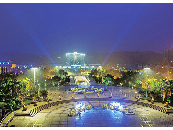 太陽(yáng)能路燈廠家亮化產(chǎn)品