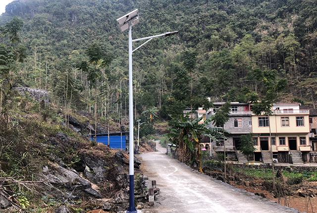 新農(nóng)村太陽(yáng)能路燈