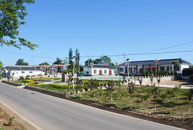 鄉(xiāng)村太陽(yáng)能路燈