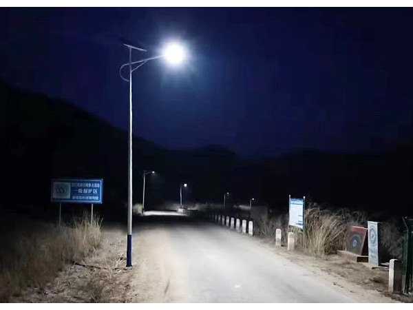 新農(nóng)村太陽能路燈