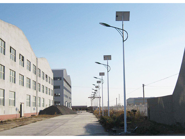 工業(yè)園區(qū)LED太陽能路燈