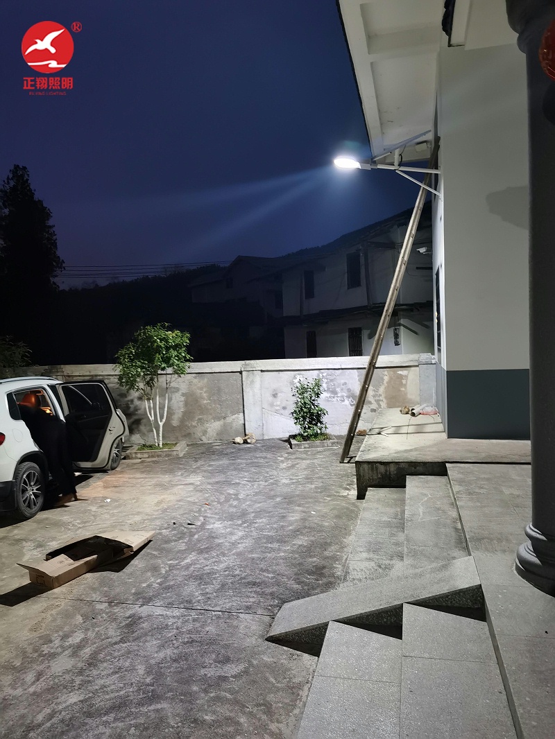 江西省瑞金市鄉(xiāng)村別墅太陽(yáng)能掛壁燈安裝 江西省瑞金市鄉(xiāng)村別墅太陽(yáng)能掛壁燈安裝