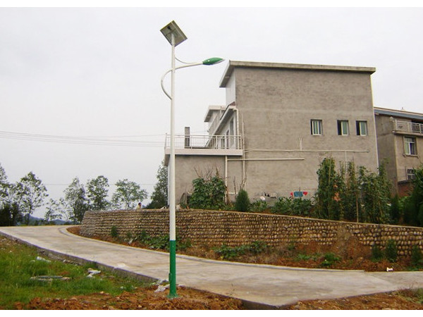 新農(nóng)村太陽能路燈