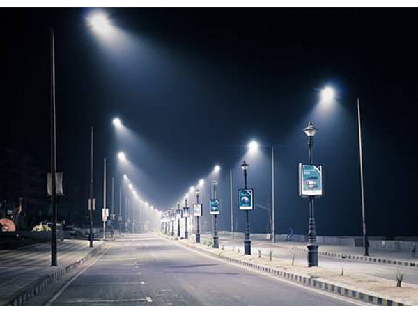 正翔照明智慧路燈