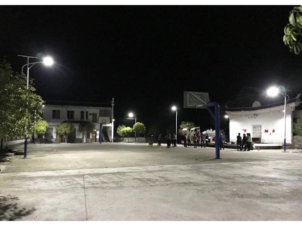 正翔照明農(nóng)村太陽(yáng)能路燈