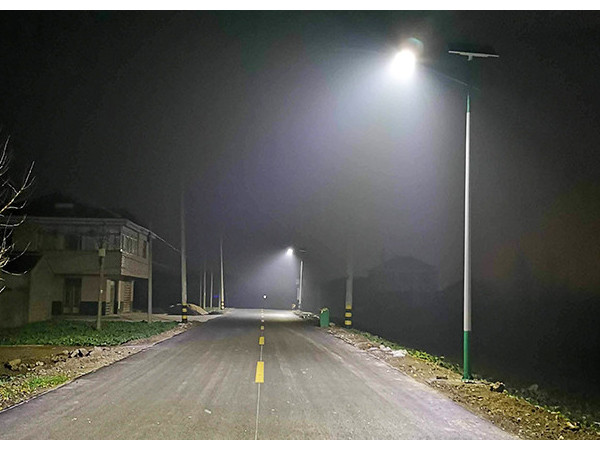 新農(nóng)村太陽(yáng)能路燈
