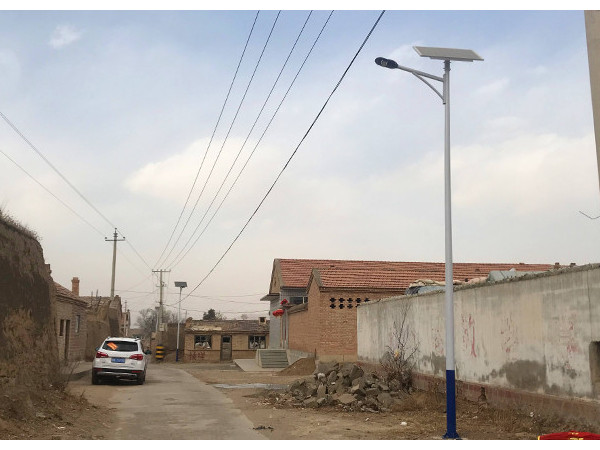 新農(nóng)村LED太陽能路燈