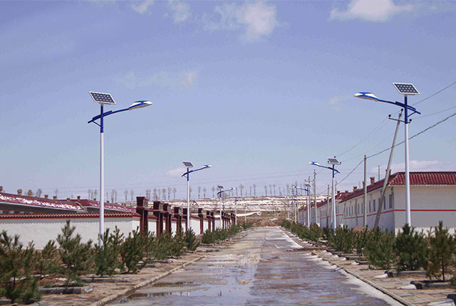 太陽能路燈價(jià)格 太陽能路燈價(jià)格