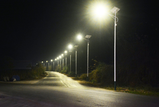 農(nóng)村太陽(yáng)能路燈 農(nóng)村太陽(yáng)能路燈