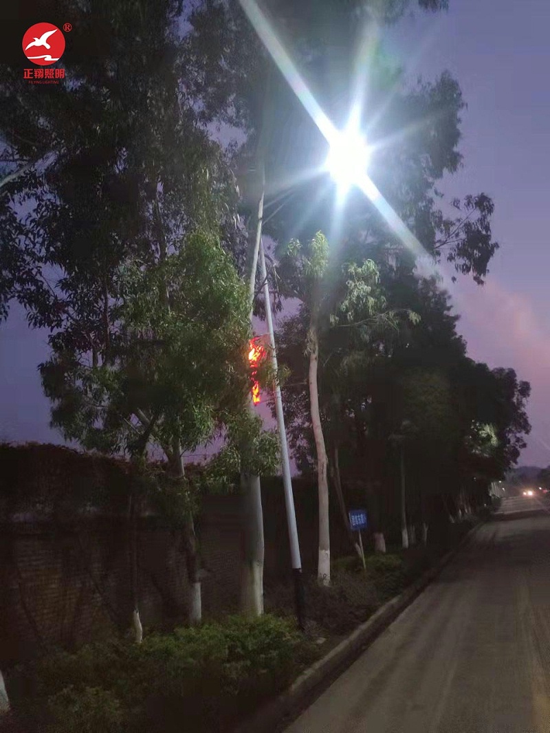 惠州市河南岸下馬莊中國(guó)結(jié)太陽(yáng)能路燈 惠州市河南岸下馬莊中國(guó)結(jié)太陽(yáng)能路燈