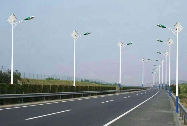 正翔照明太陽(yáng)能路燈廠家 正翔照明太陽(yáng)能路燈廠家