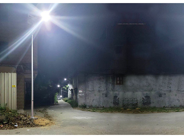 廣東茂名農(nóng)村太陽能路燈