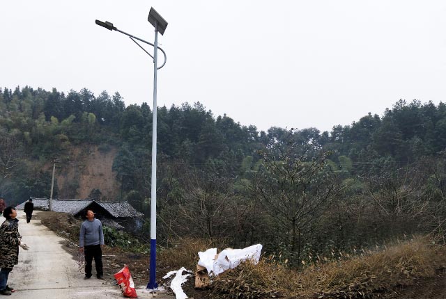 貴州新農(nóng)村太陽能路燈 貴州新農(nóng)村太陽能路燈